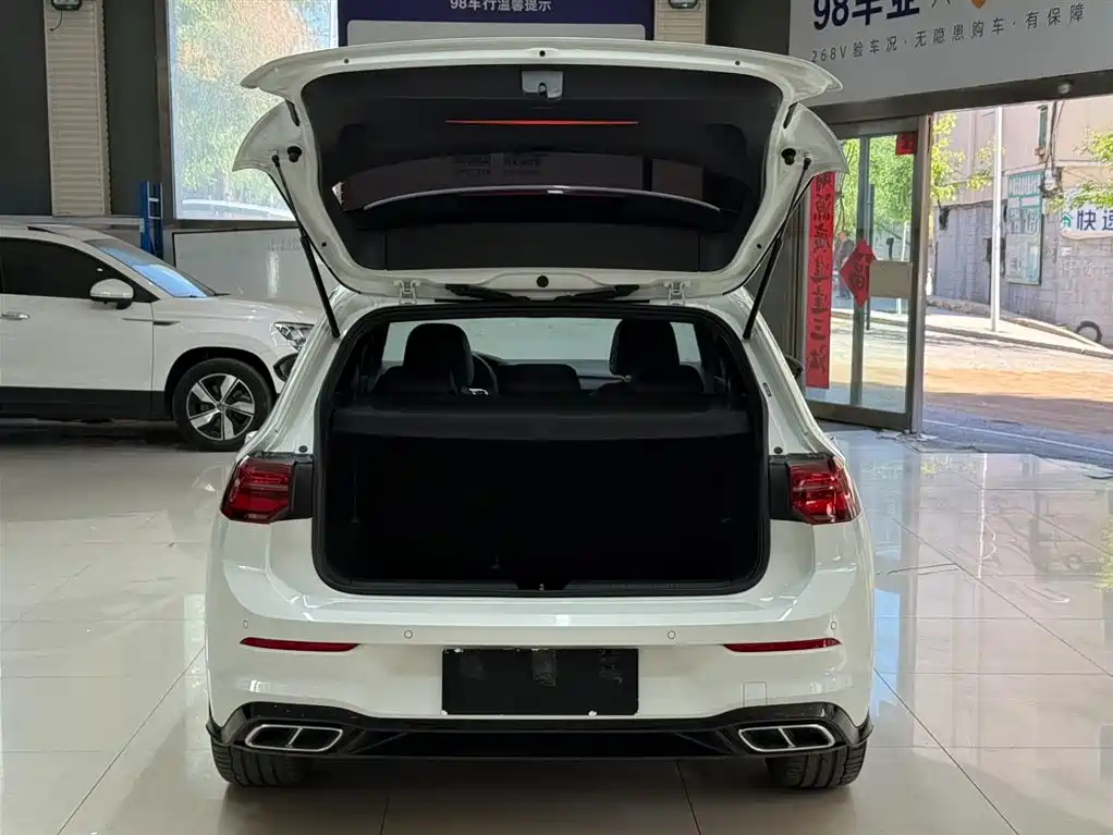 Volkswagen Golf 2021 280TSI DSG R-Line фото 23