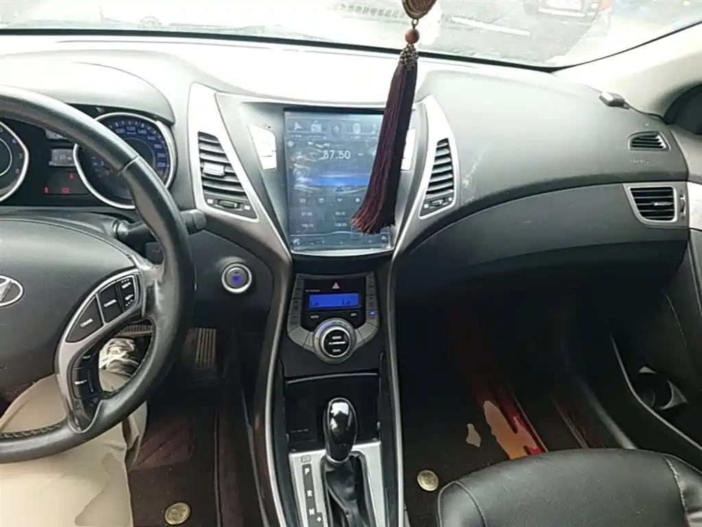 Hyundai Langdong 2015 1.6L Auto Exclusive фото 10
