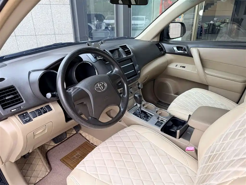 Toyota Highlander 2012 2.7L 2WD 5-seater Elite Edition фото 13