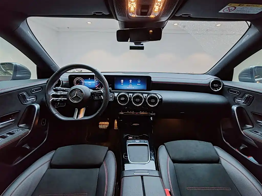 MERCEDES-BENZ CLA (IMPORT)