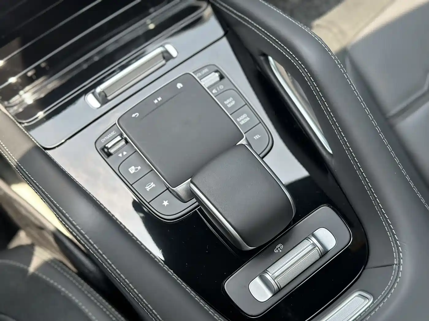 Mercedes-Benz GLE AMG 2024 AMG GLE 53 4MATIC+ фото 16