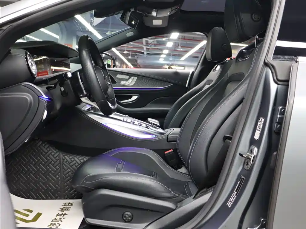 MERCEDES-BENZ AMG GT