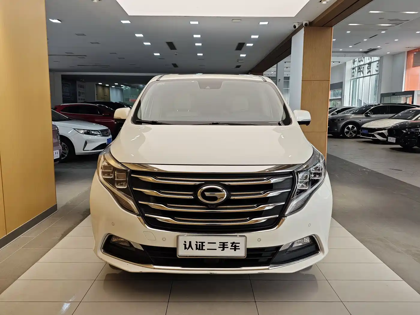 GAC Trumpchi Trumpchi M8 2018 320T Flagship Edition фото 4