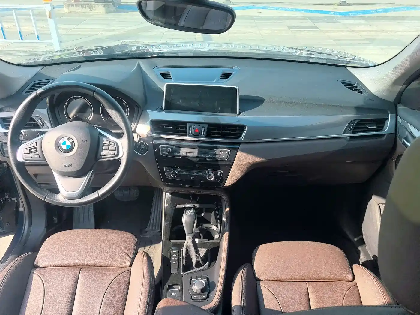 BMW X1 2019 sDrive18Li Premium Model фото 6