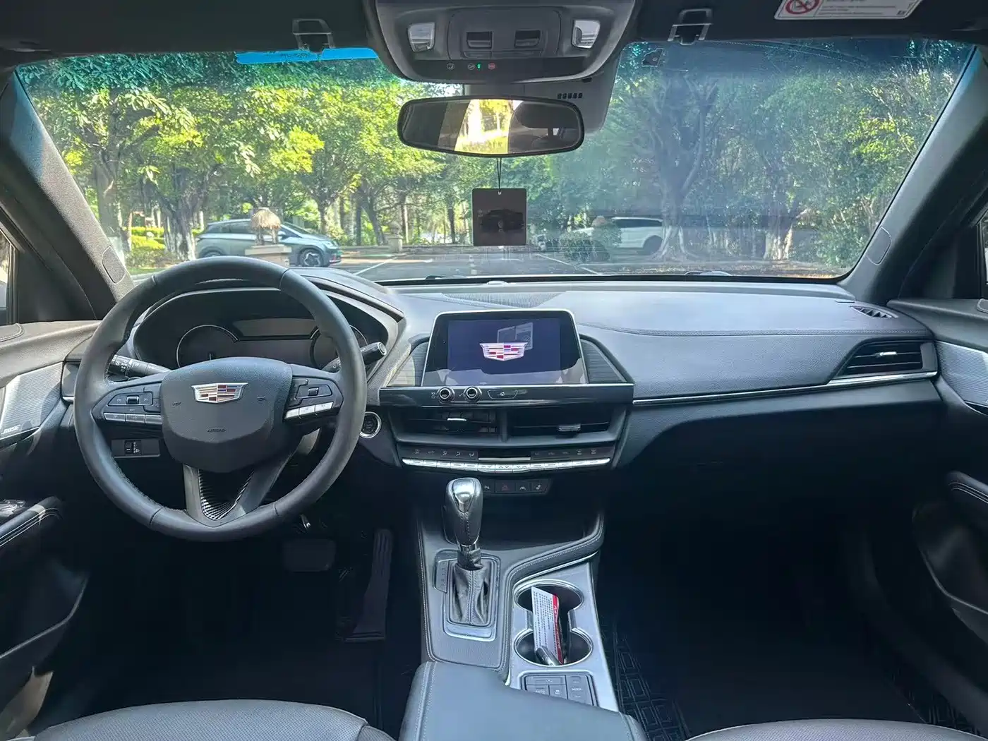 Cadillac CT4 2023 2023 28T Luxury Model