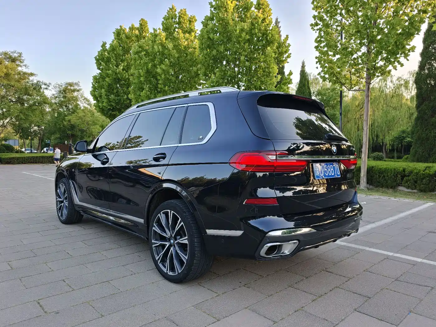 BMW X7 2020 xDrive40i Executive M Sport Package фото 4