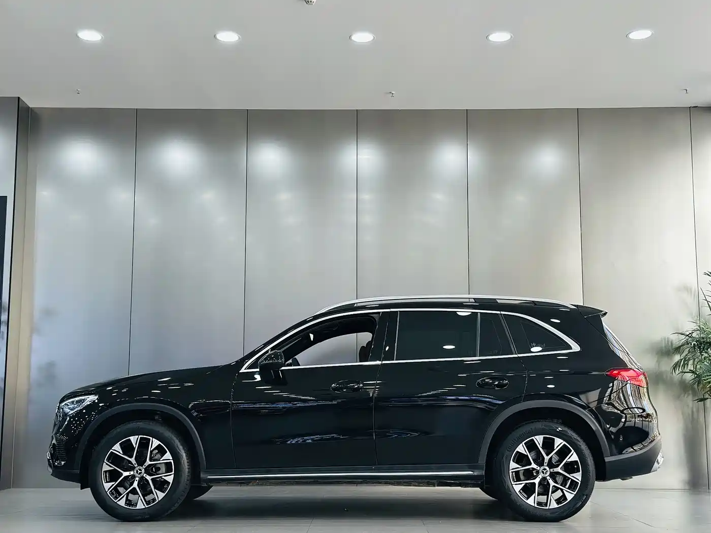 Mercedes-Benz GLC 2024 GLC 260 L 4MATIC Dynamic 5-seater фото 7