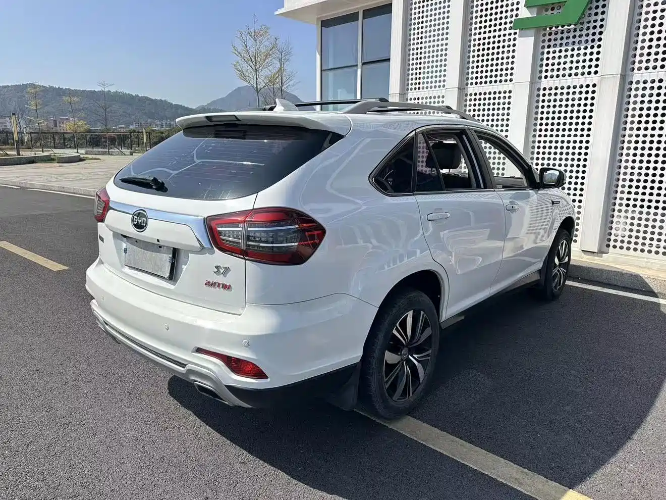 BYD S7 2018 2017 2.0T Auto Luxury