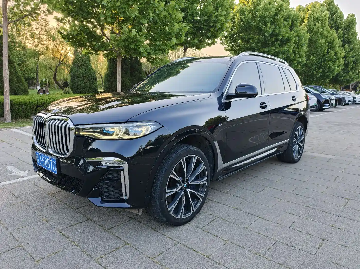 BMW X7 2020 xDrive40i Executive M Sport Package