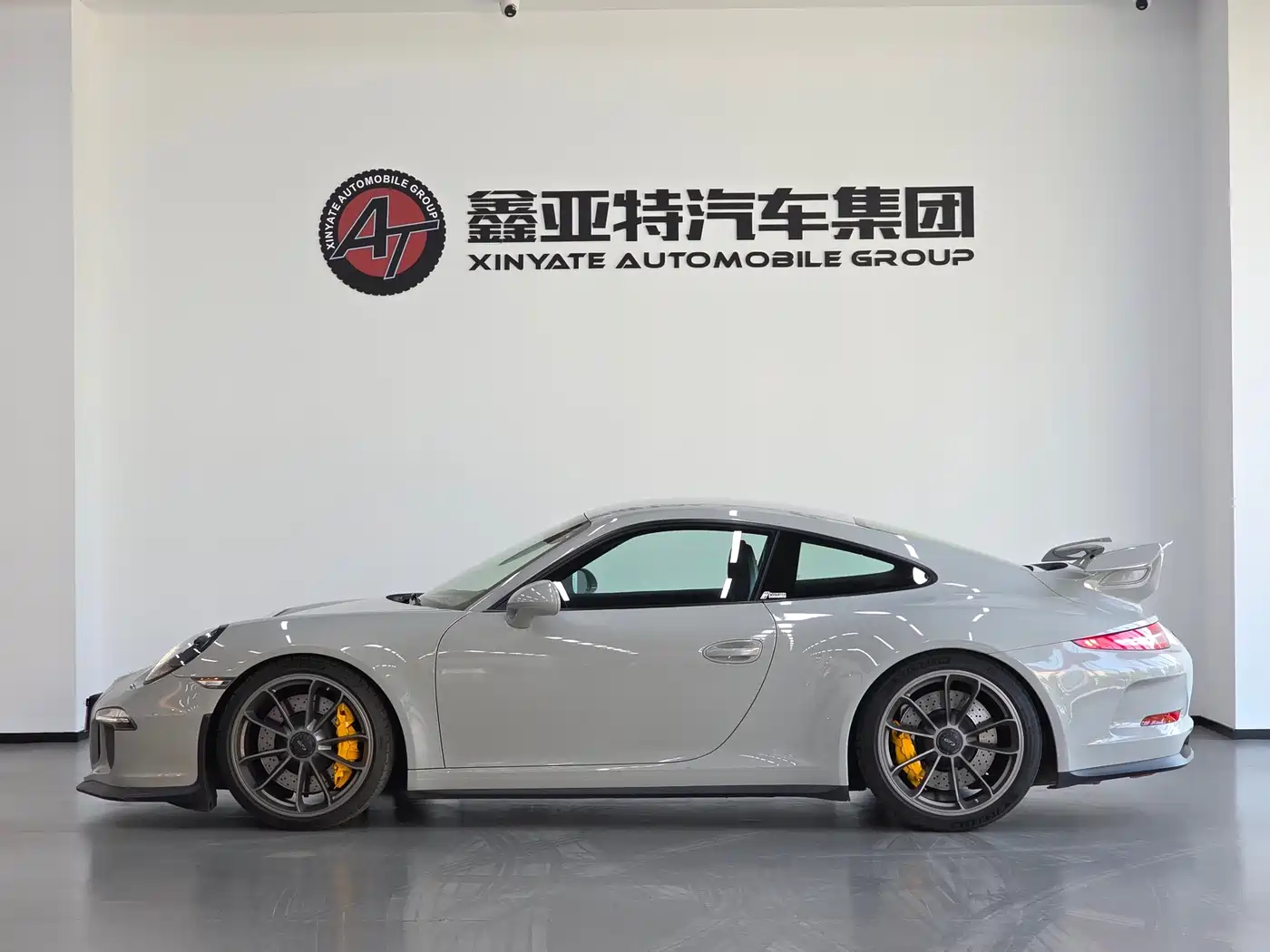 Porsche 911 2013 GT3 3.8L фото 5