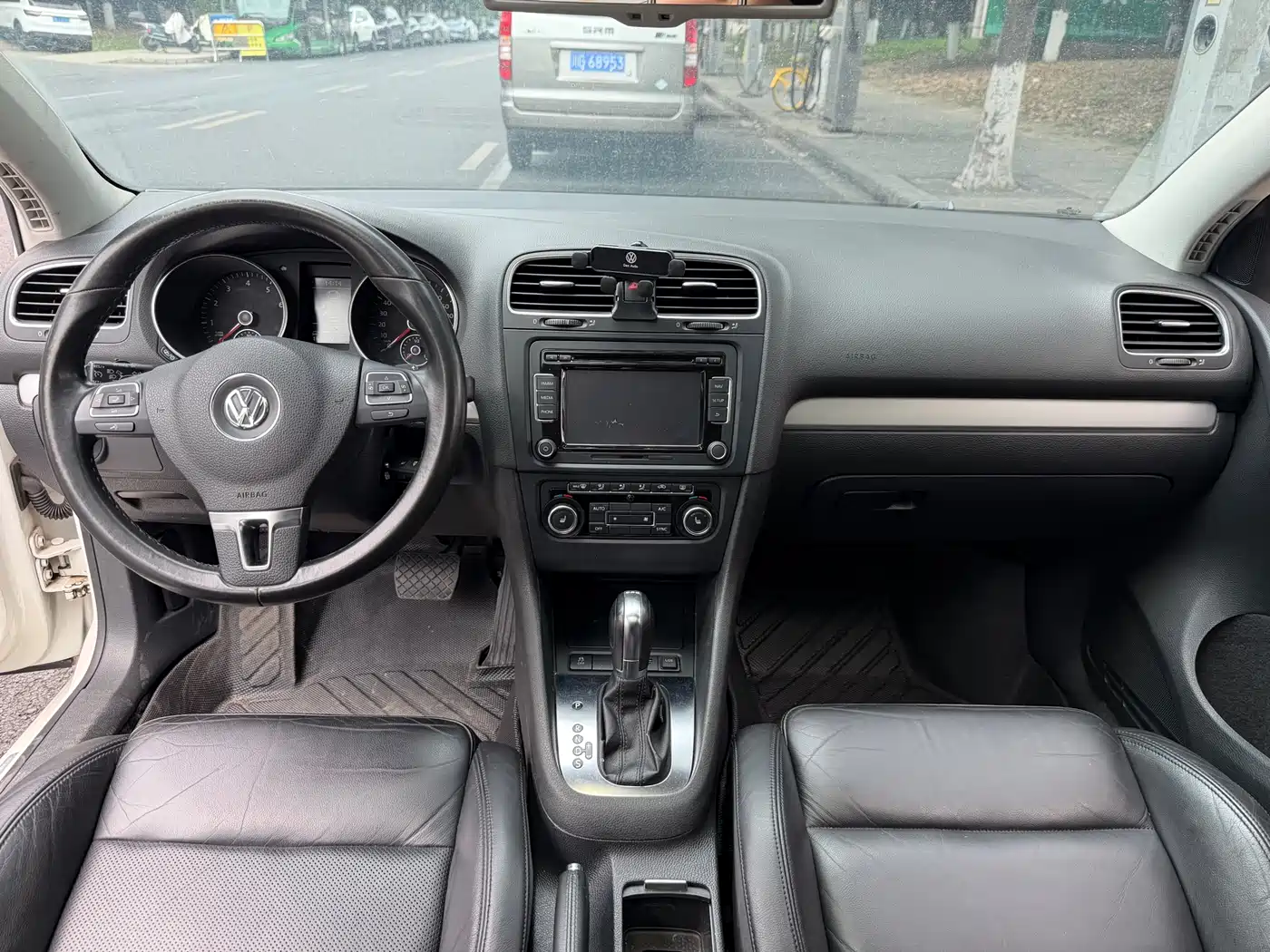 Volkswagen Golf 2012 1.4TSI Automatic Luxury фото 12