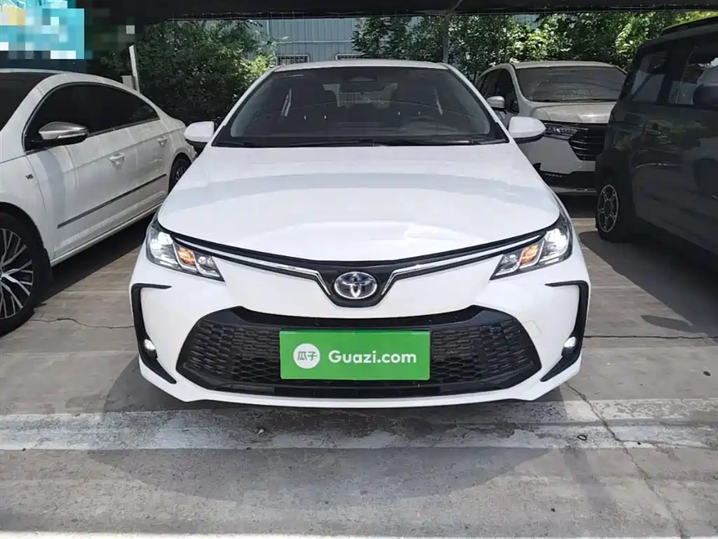 Toyota Corolla 2023 1.8L Smart Hybrid Dual Engine Elite Edition фото 3