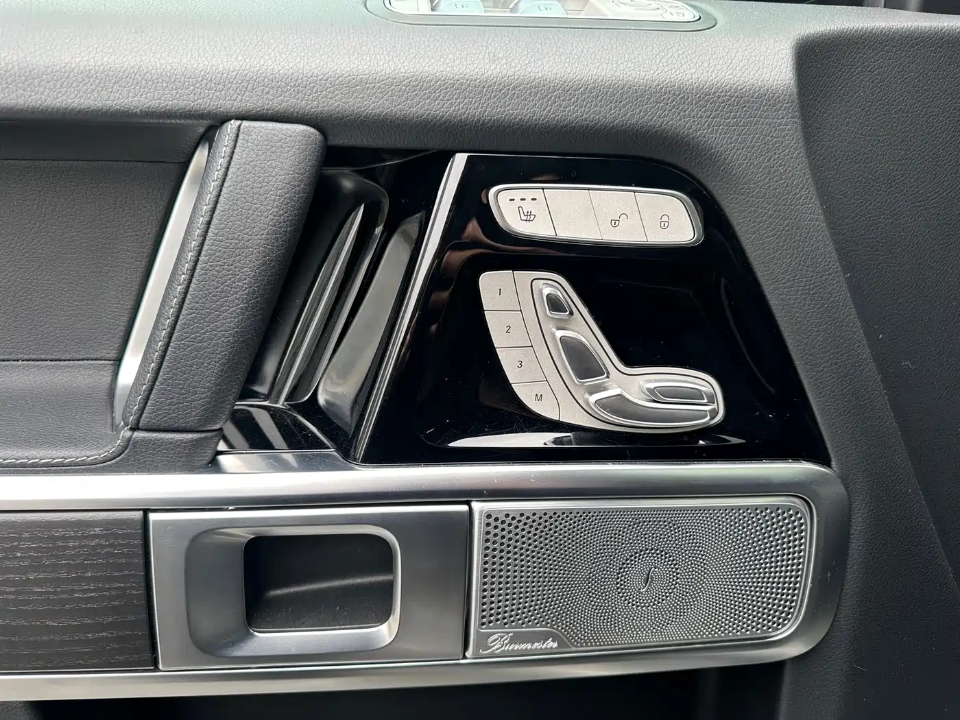 Mercedes-Benz G-Class 2024 G 350 фото 11