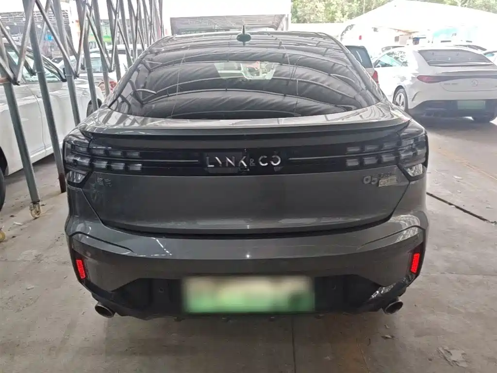 Lynk & Co 05 EM-P 2021 1.5TD PHEV HALO фото 6