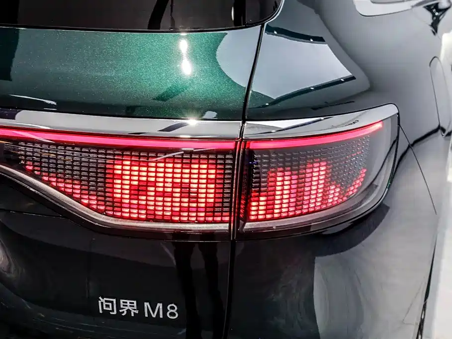 AITO Wenjie AITO M8 2025 Extended Range Ultra 53.4kWh 6-Seater фото 34