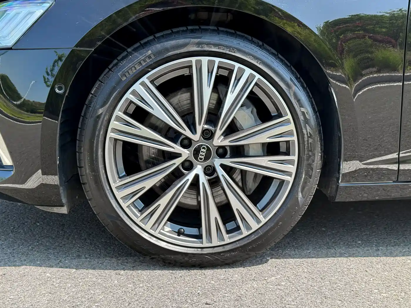 Фото 17 - Audi A6L