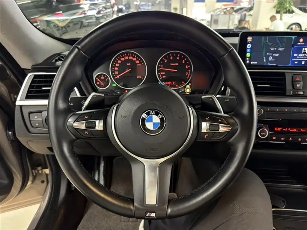 BMW 3 Series GT 2018 320i Fashion фото 17