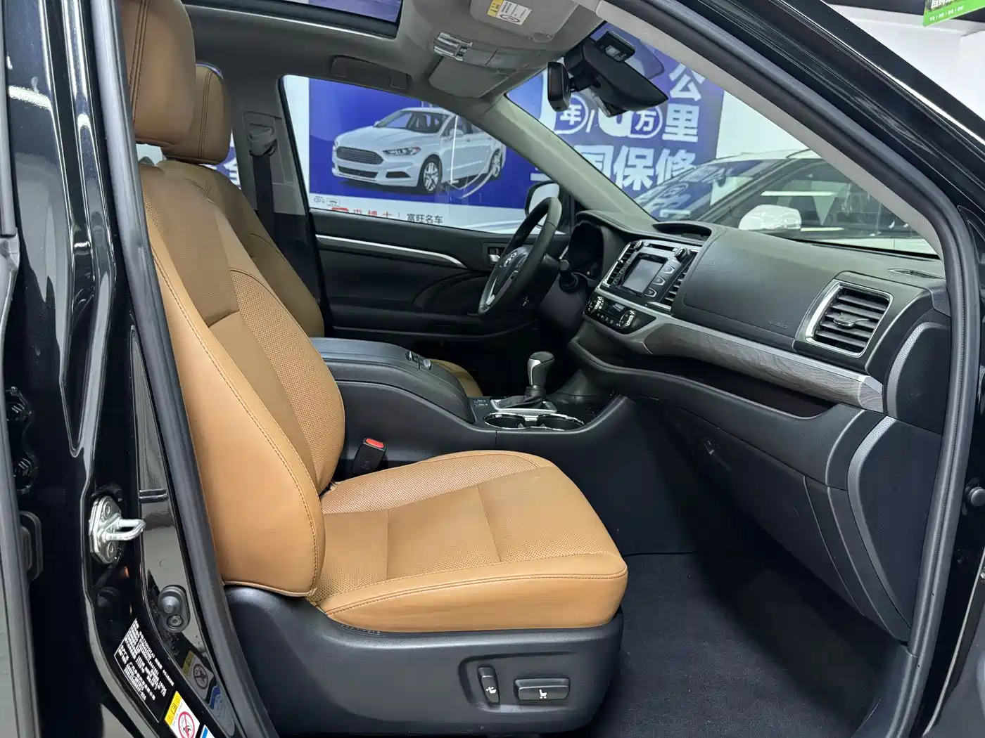 Toyota Highlander 2018 Model 2.0T 4WD Knight Edition 7-Seater China VI фото 17
