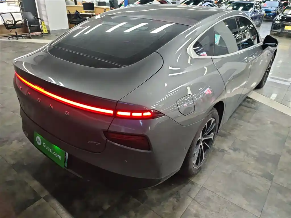 XIAOPENG P7