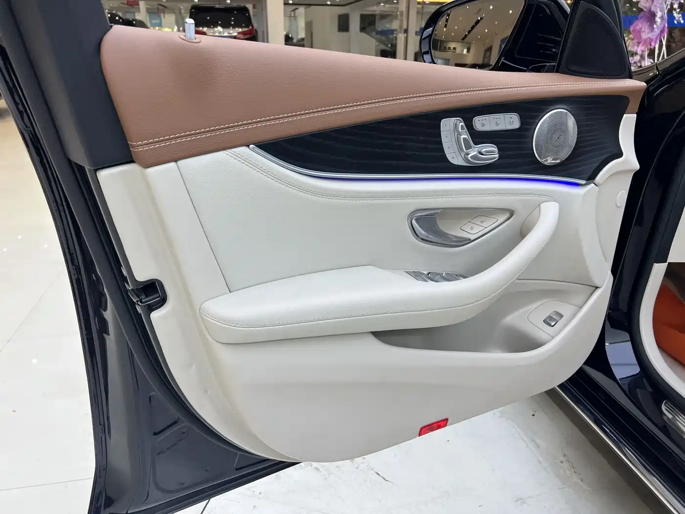 Mercedes-Benz E-Class 2022 Facelift E 300 L Luxury Style фото 7