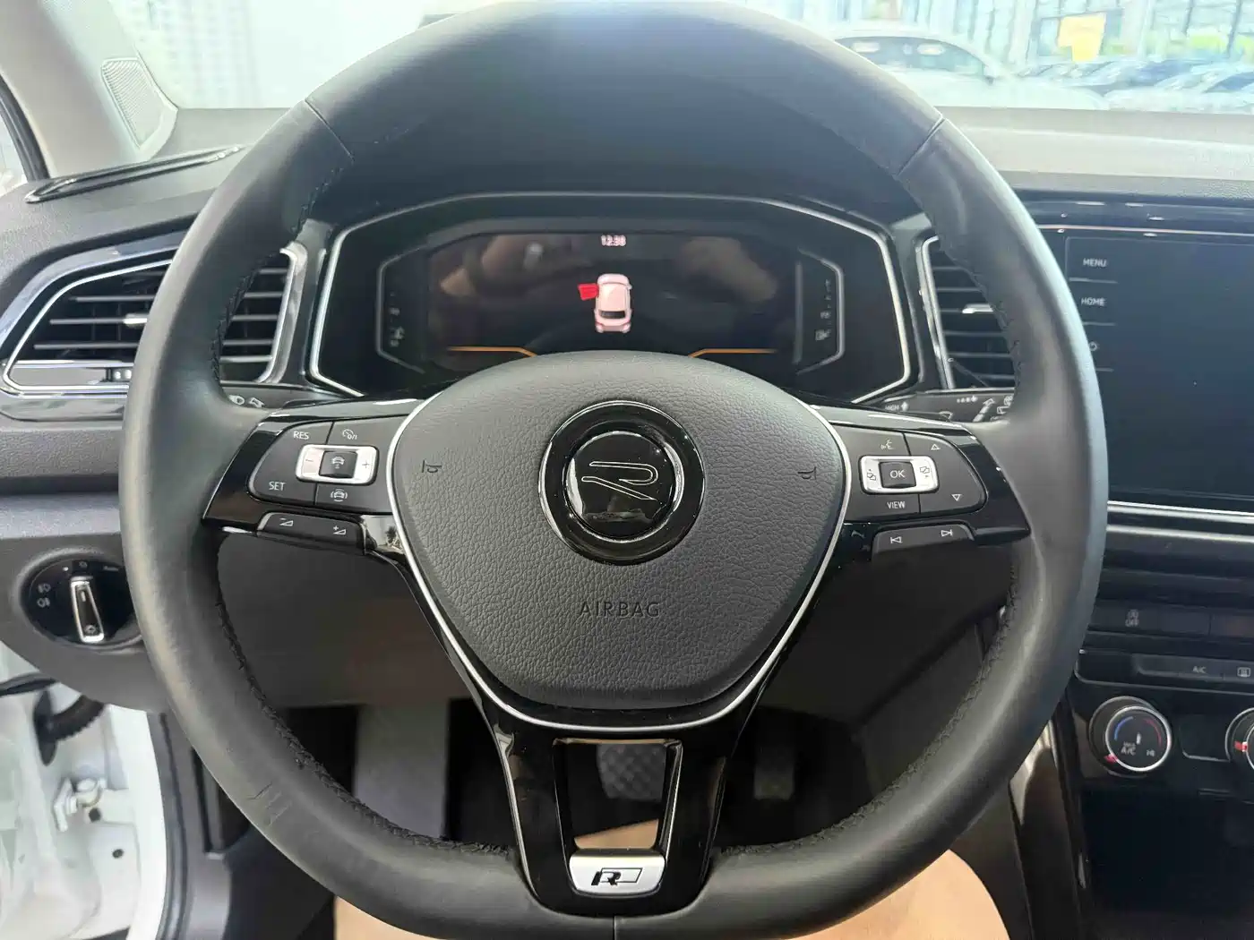 Volkswagen T-ROC 2021 Facelift 280TSI DSG 2WD Comfort Smart Connect Edition фото 13