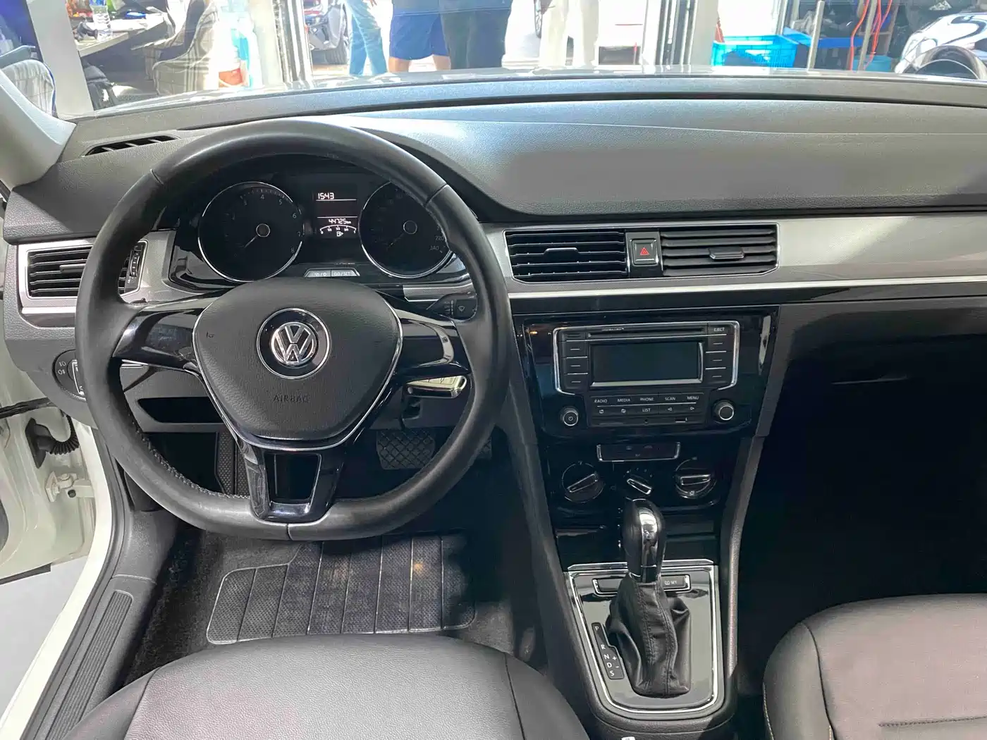 Volkswagen Bora 2016 Model 1.6L Automatic Comfort фото 7