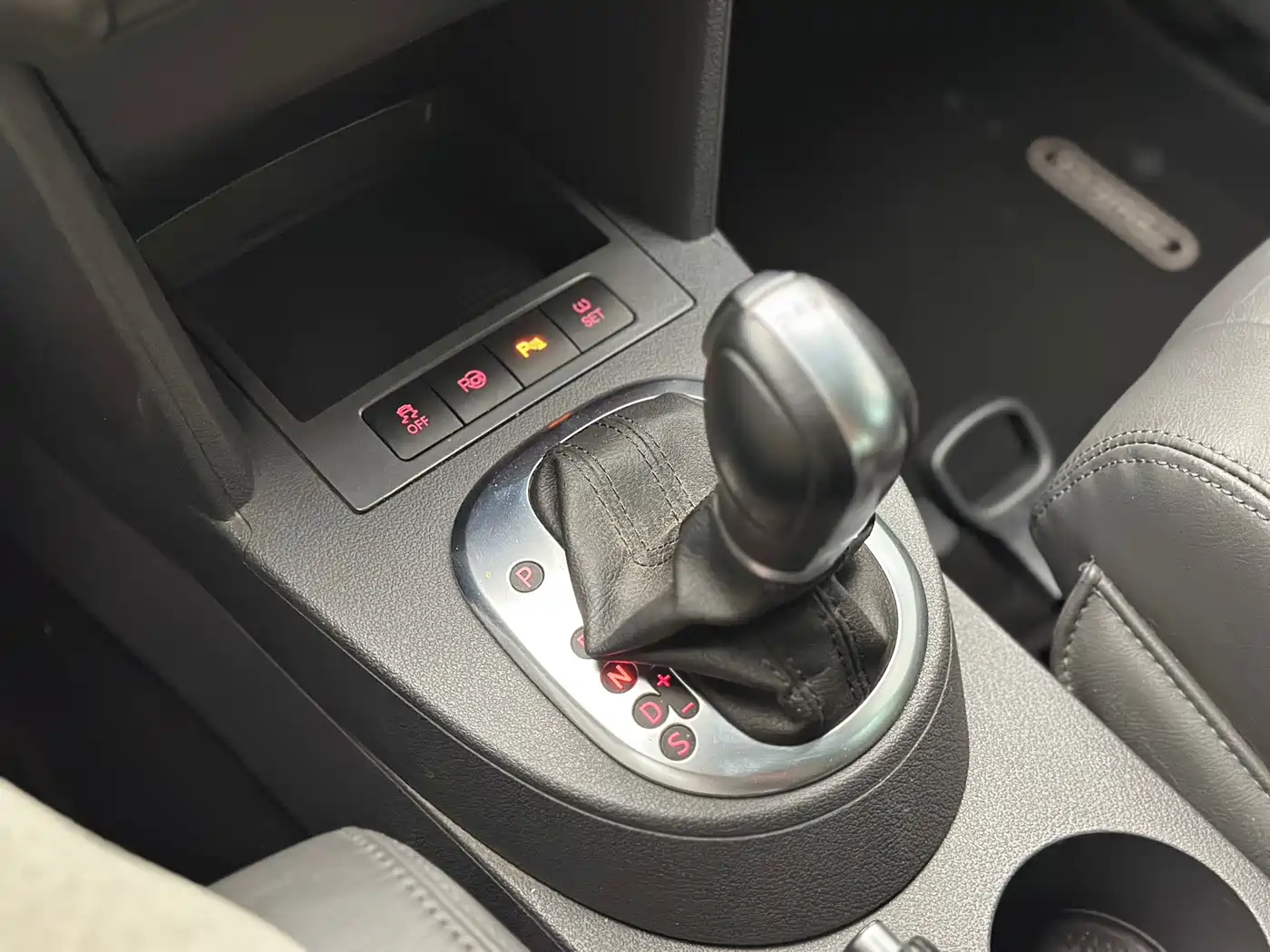Volkswagen Touran 2015 1.4T DSG Flagship Edition 5-seater фото 22