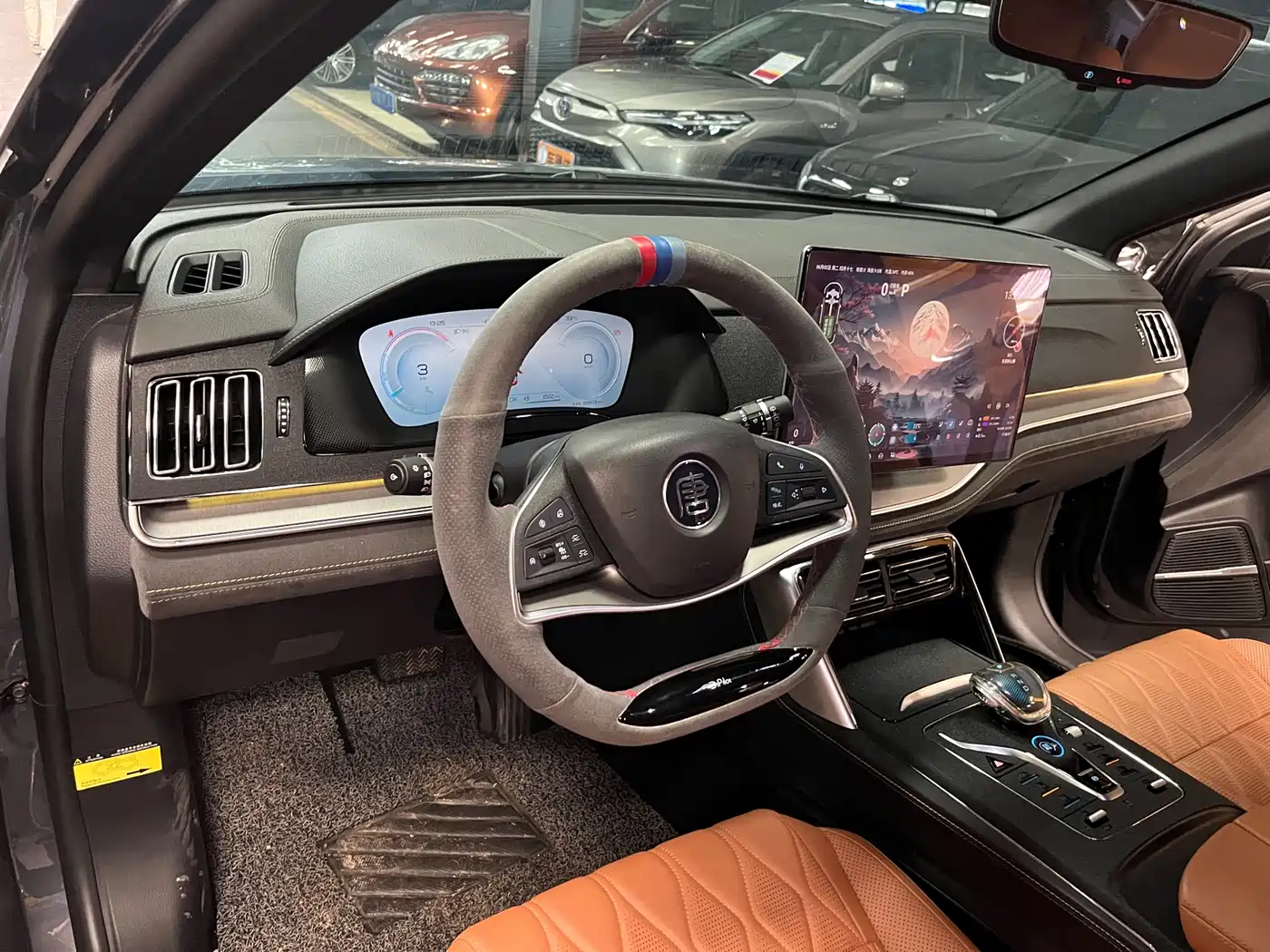 BYD Tang New Energy 2023 Model DM-i Champion Edition 112KM Honor фото 8