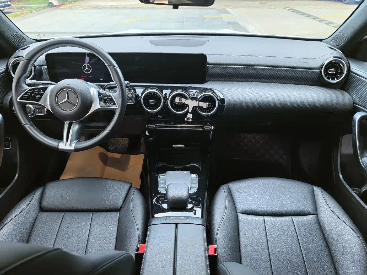 Mercedes-Benz A-Class 2023 A 200 L Dynamic фото 7