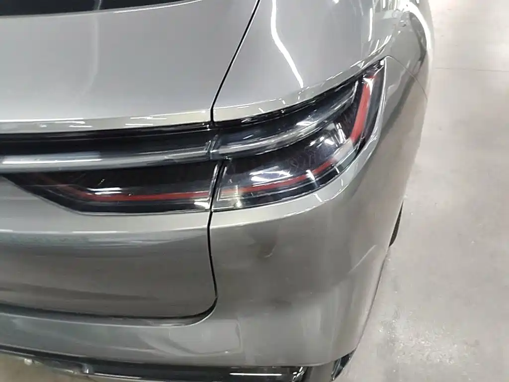 Фото 8 - Geely Galaxy Galaxy E8