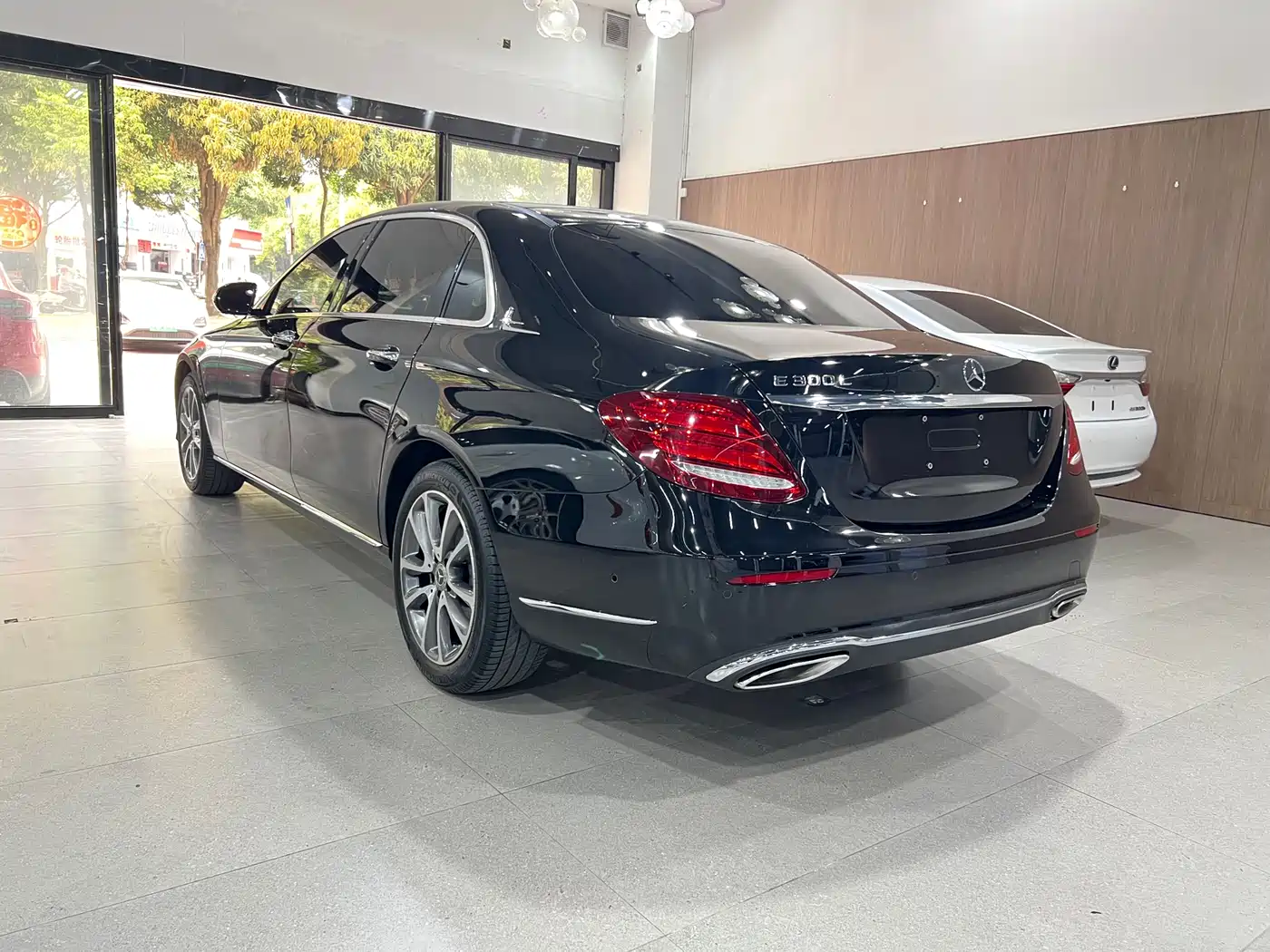 Mercedes-Benz E-Class 2019 Facelift E 300 L Luxury фото 4