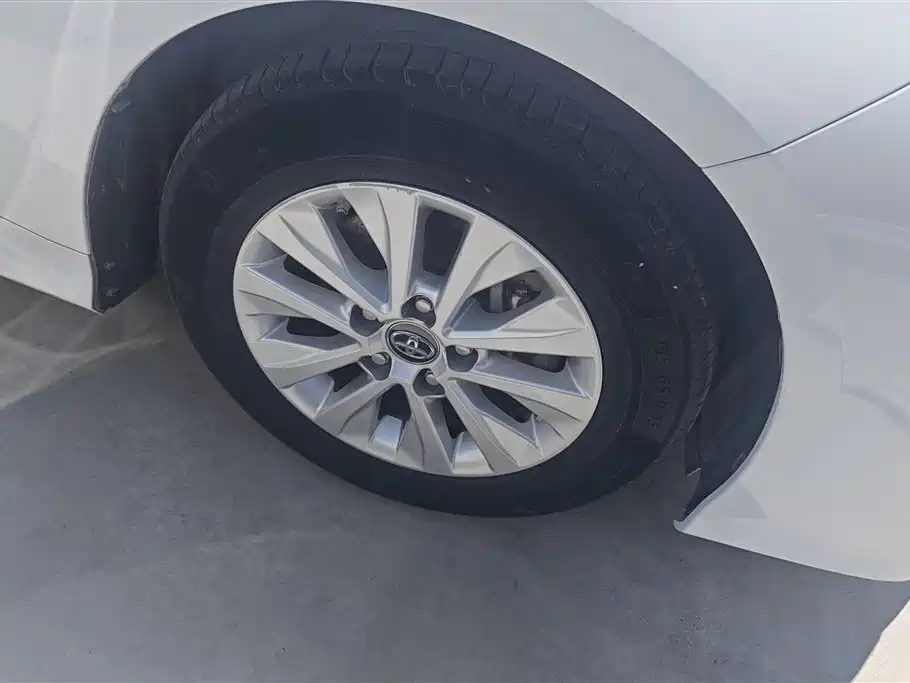 Toyota Corolla 2021 TNGA 1.5L CVT Elite Edition фото 6