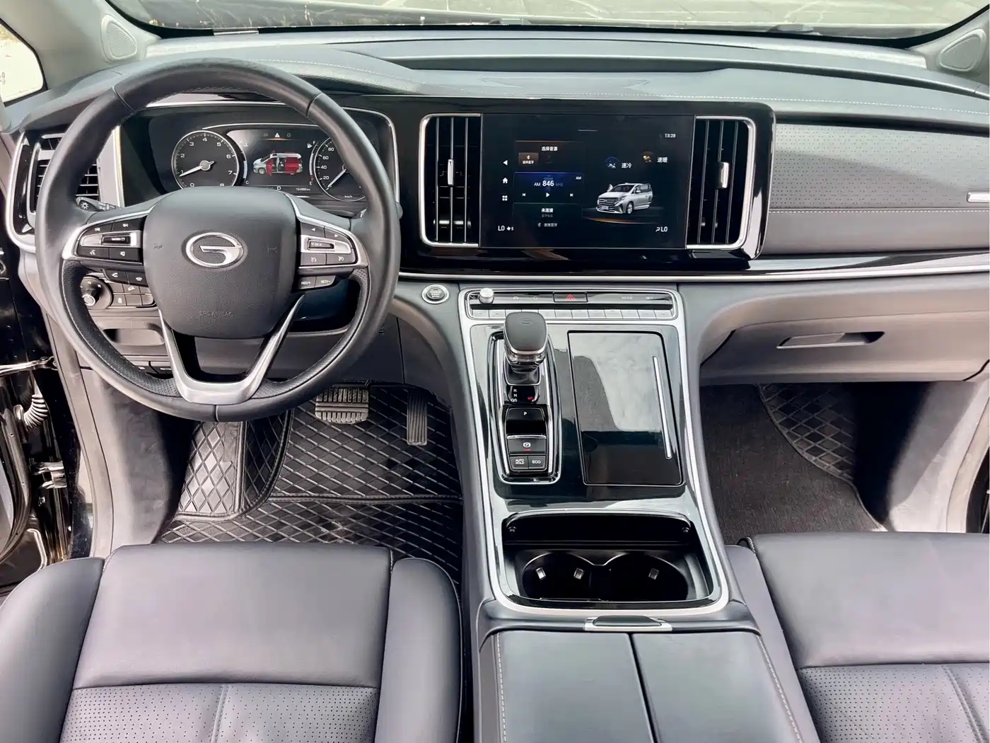 GAC Trumpchi Trumpchi M8 2023 Leading Series 390T Premium Edition фото 24