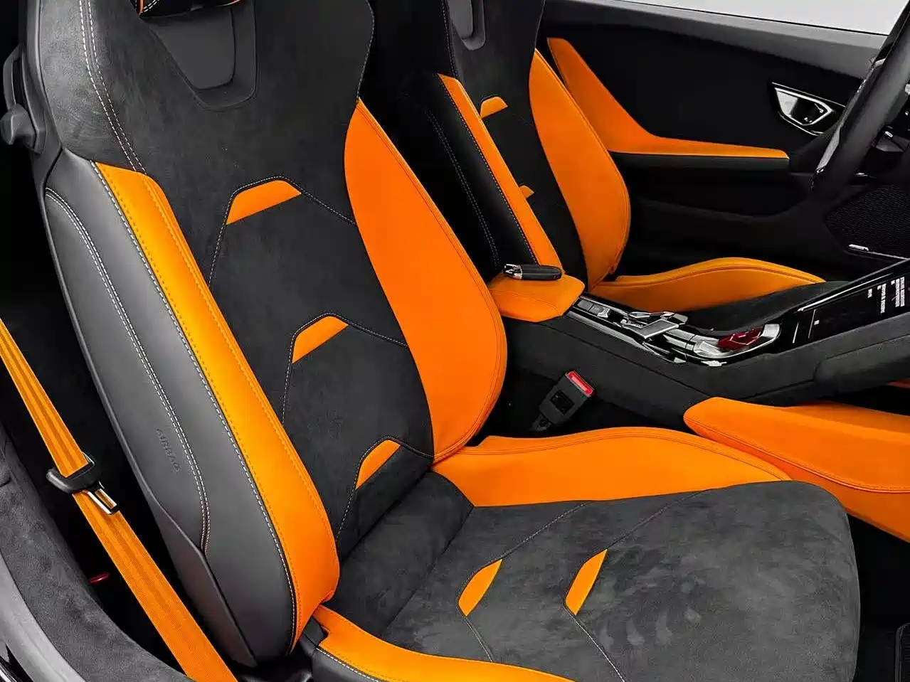 LAMBORGHINI HURACÁN