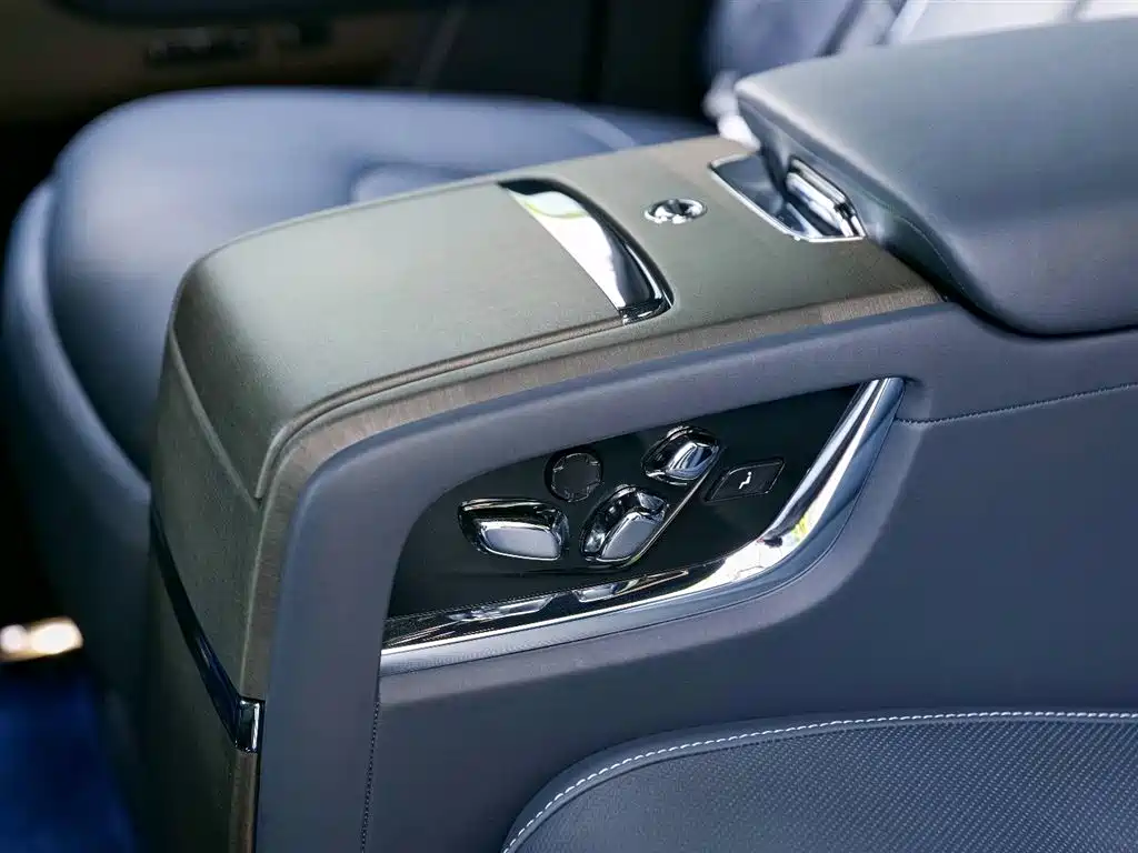 Rolls-Royce Cullinan 2023 2024 4-Seater