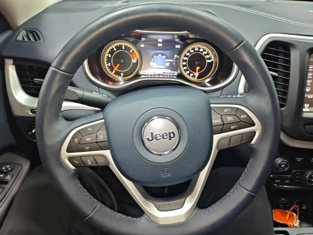 Jeep Cherokee 2020 2020 2.0L 2WD Classic Sport Edition