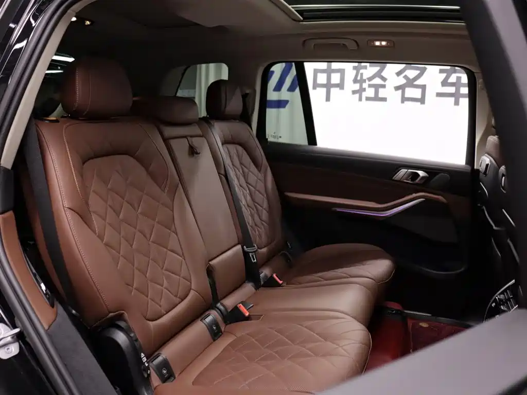 BMW X7 2023 xDrive40i Leading Luxury Package фото 23