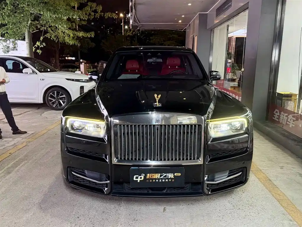 Rolls-Royce Cullinan 2024 2024 4-Seater