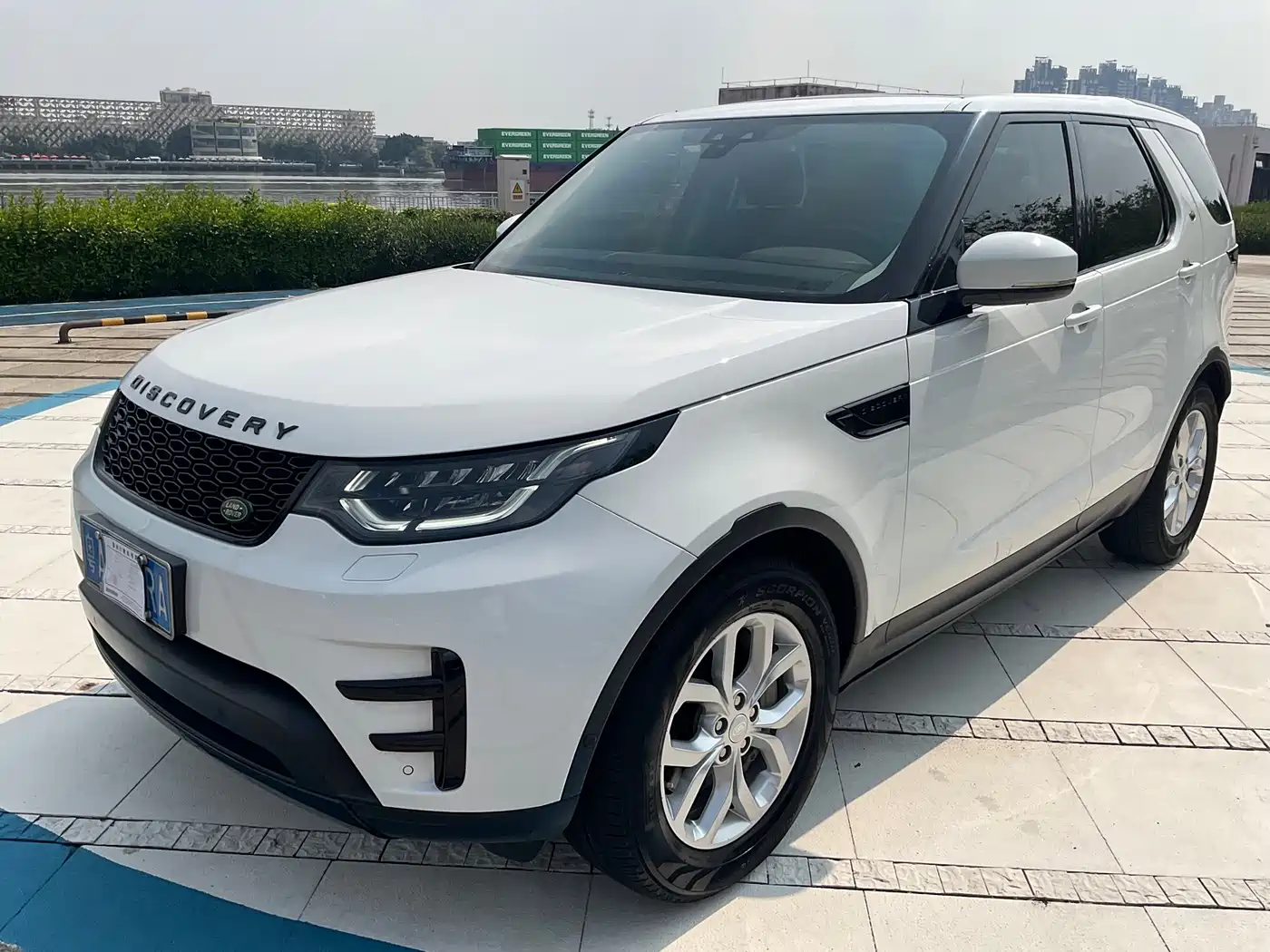 Land Rover Discovery 2020 3.0 SC V6 SE