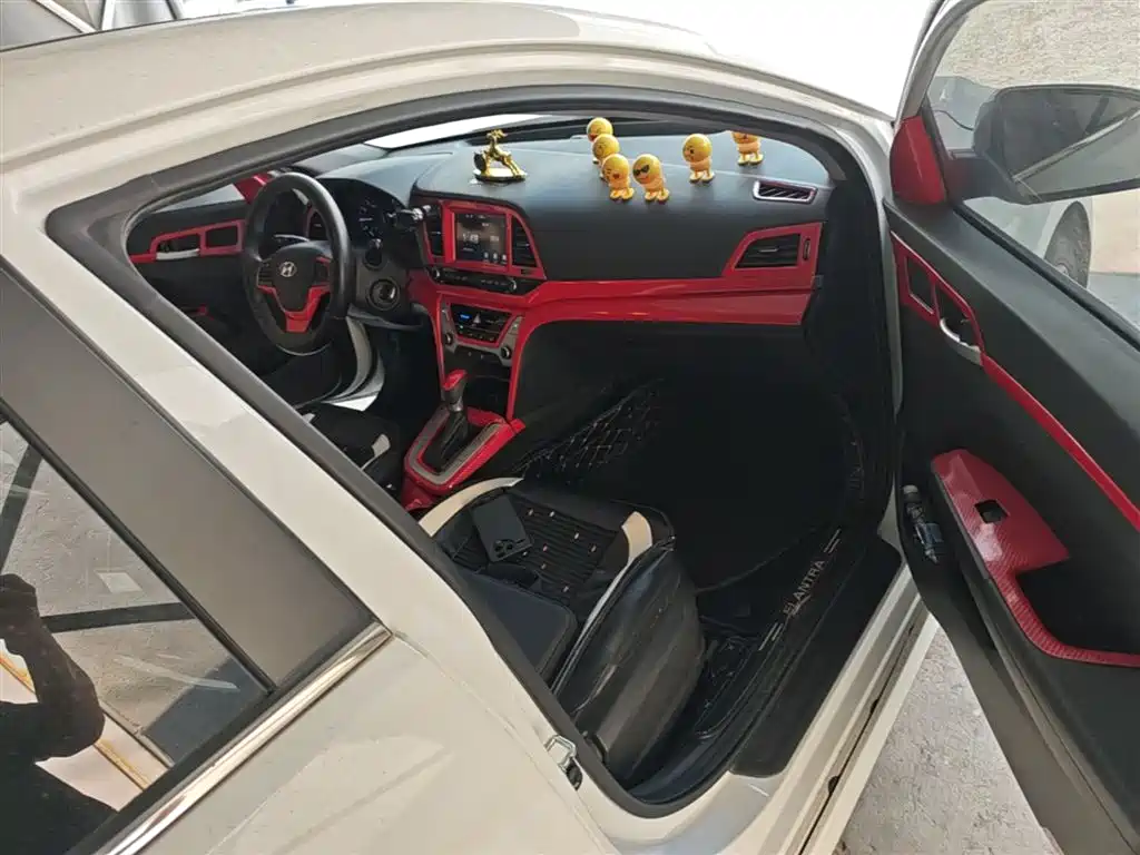 Hyundai Elantra 2016 Model 1.6L Automatic Smart Elite фото 11