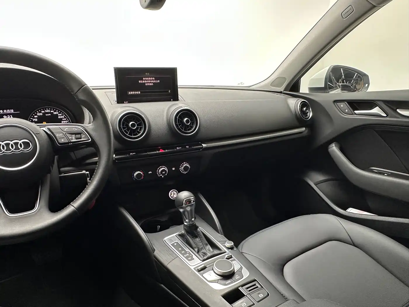 Audi A3 2018 30th Anniversary Sportback 35 TFSI Progressive фото 15