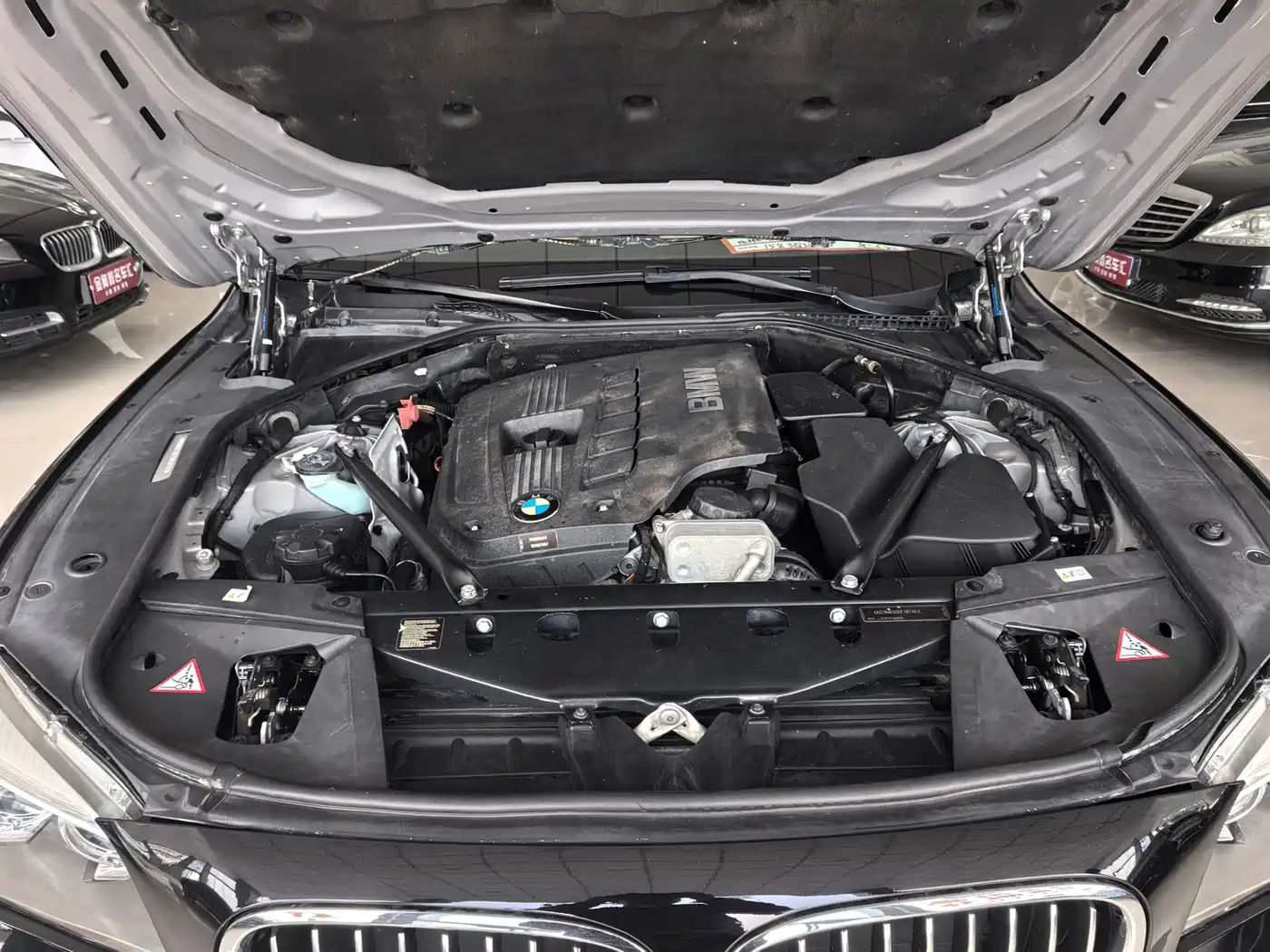 BMW 7 Series 2011 730Li Elegance фото 15