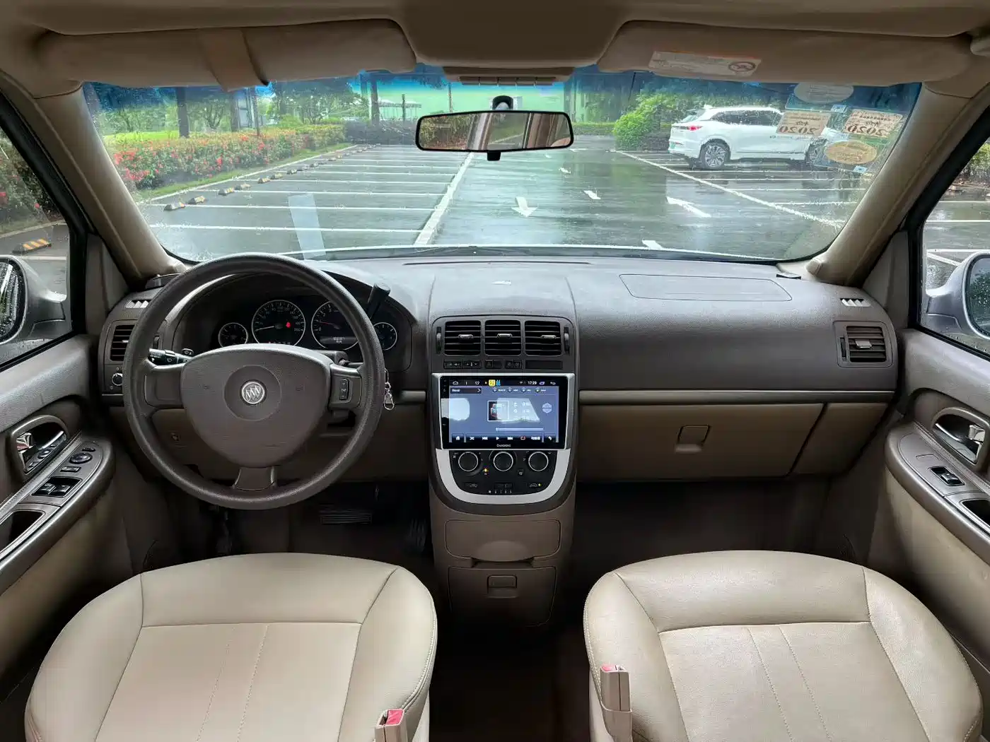 Фото 8 - Buick GL8