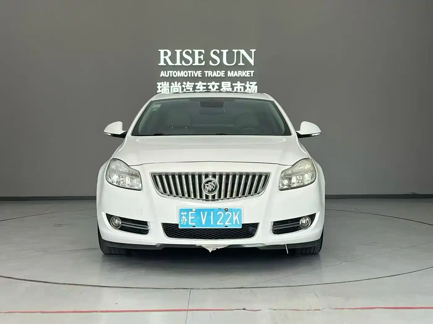 Buick Regal 2012 Model 2.0L Luxury фото 2