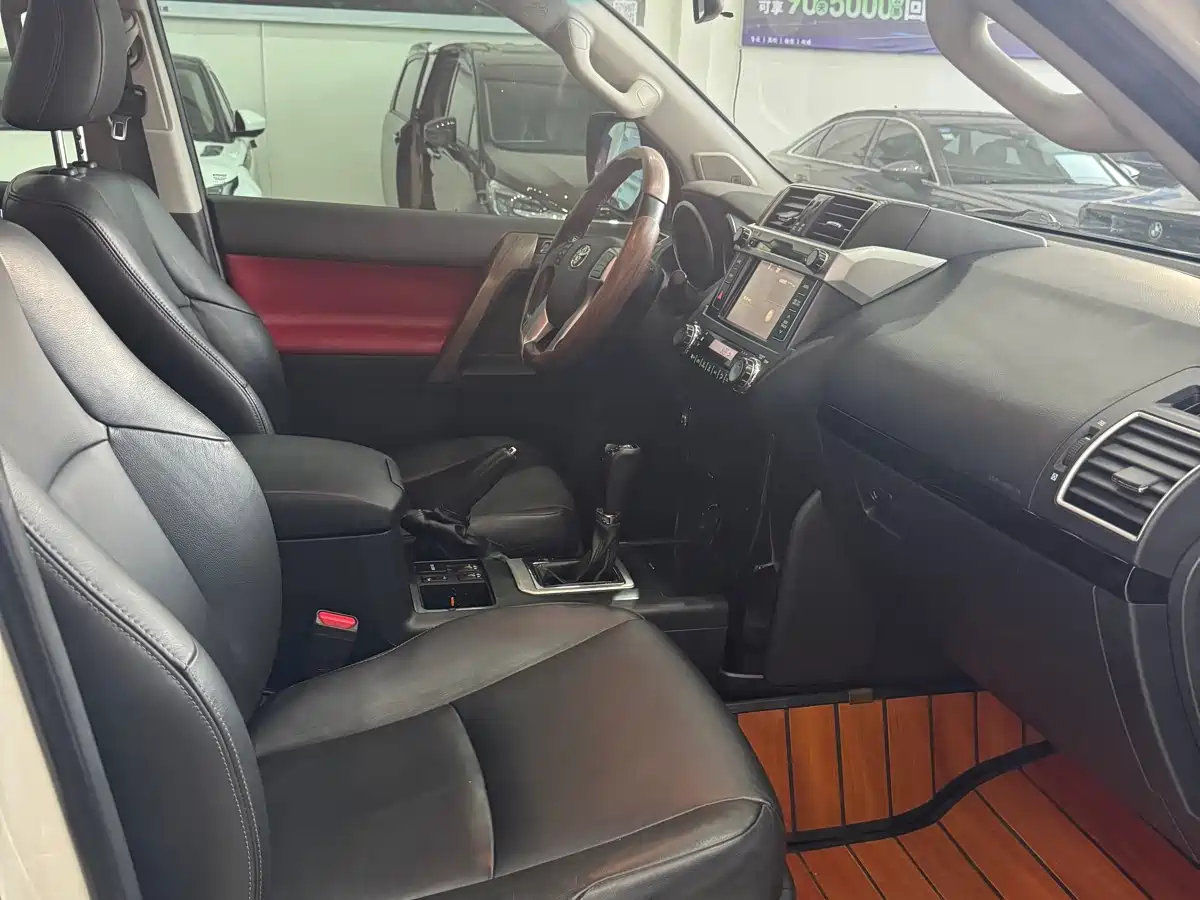 Toyota Prado 2016 2.7L Auto Luxury Edition фото 7