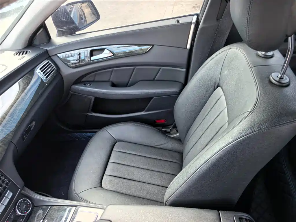 Mercedes-Benz CLS 2012 CLS 300 CGI фото 12