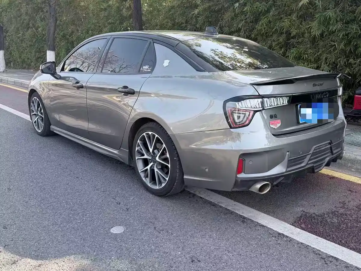 Lynk & Co 03 2020 1.5TD DCT Power Edition фото 9