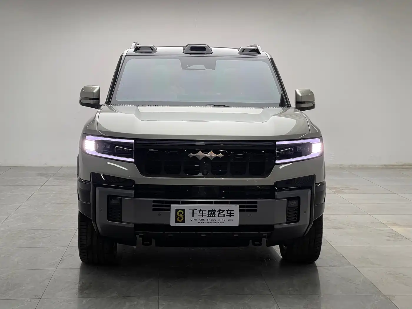 Fang Cheng Bao Leopard 8 2025 2025 Zhiyong Flagship 6-Seater