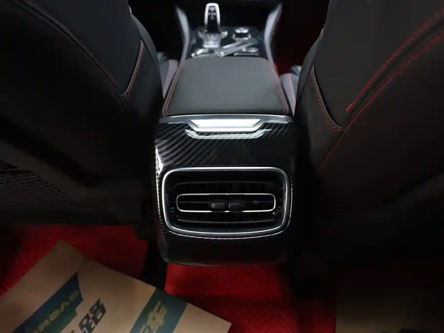 Lynk & Co 03 2018 1.5TD DCT Sport (China V) фото 20