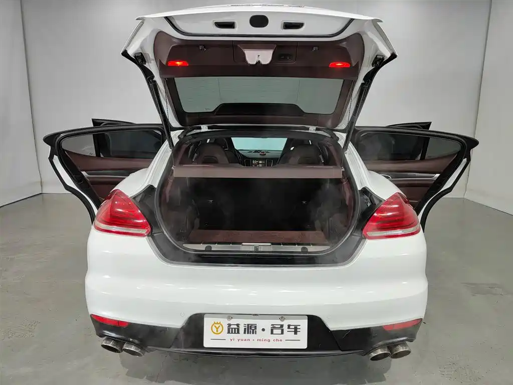 Porsche Panamera 2014 Panamera 4 3.0T фото 18